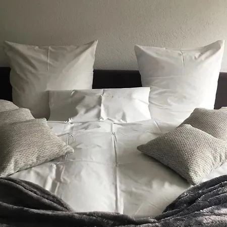 Zum Berggarten Hotell 3*