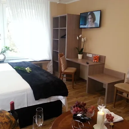 Zum Berggarten Hotell Kassel